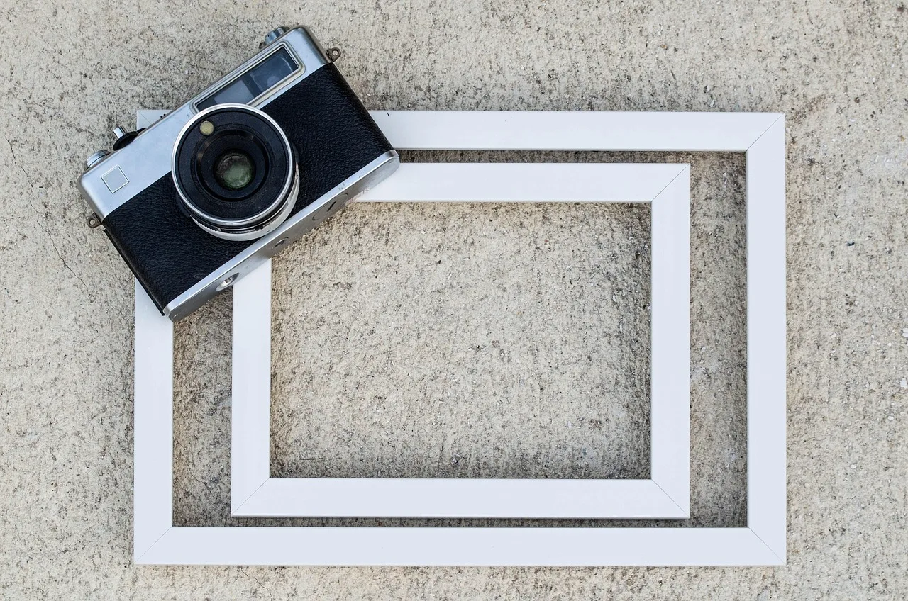 frame, old camera, film, retro, photograph, photo, camera, format, old-fashioned, photo frame, lens, vintage, film camera, empty, gray fashion, gray camera, gray frame, gray film, gray vintage, gray retro, gray old. Photo restoration first steps when something is water damaged: the parts worth your time