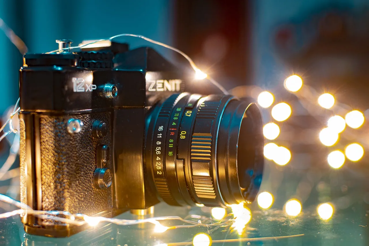 old camera, lights, light painting, vintage, illumination. Condition reports for family history collections: what to photograph and write down