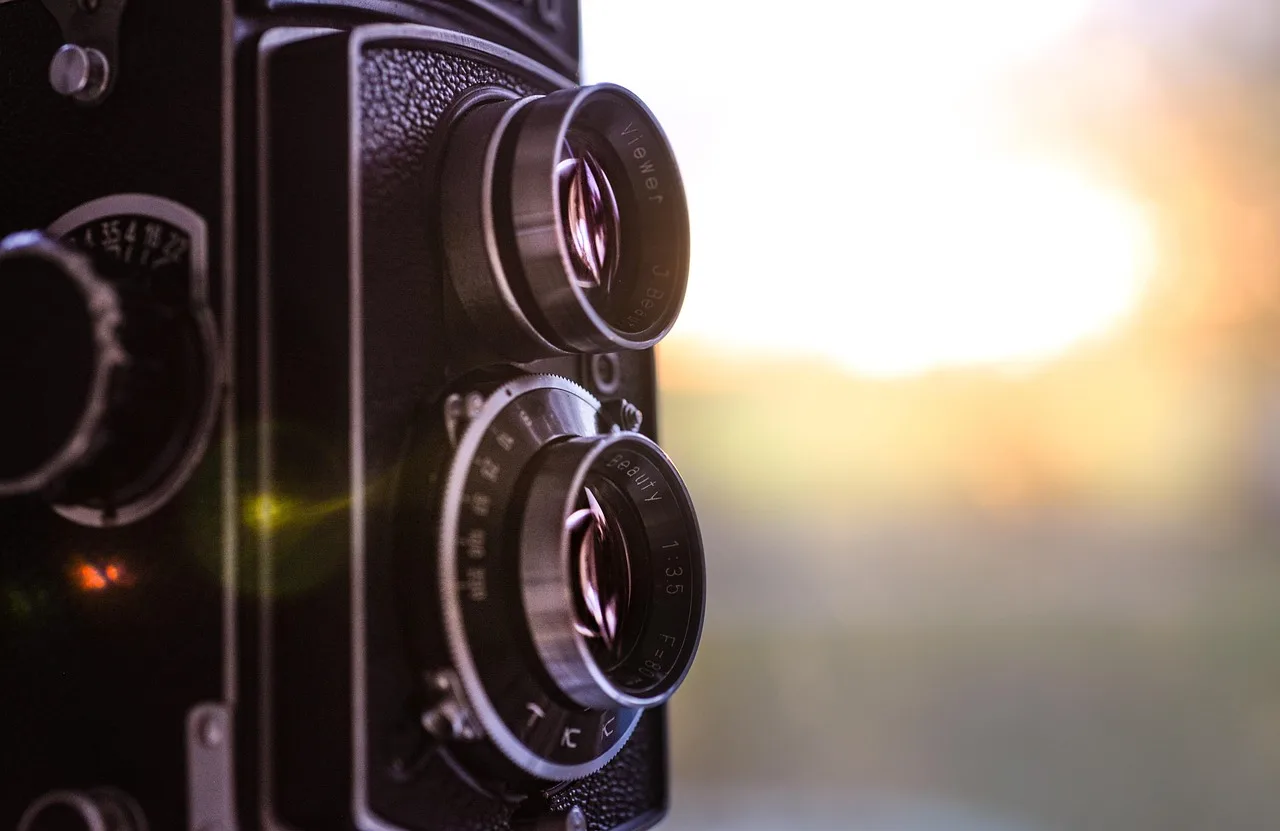 camera, analog, twin-lens reflex, tlr, japanese, film, photography, retro, old, technology, lens, photographer, nostalgia, close up, nostalgic, vintage, camera, camera, camera, camera, camera, film, film, film, film, photographer, photographer, photographer. Which questions actually separate a restoration specialist from a reseller?