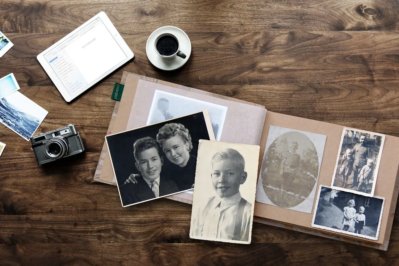 memories, review, photos, photo, siblings, love, miss, commemorate, loved, father, at that time, formerly, story, recall, photo album, camera, photo album, photo album, photo album